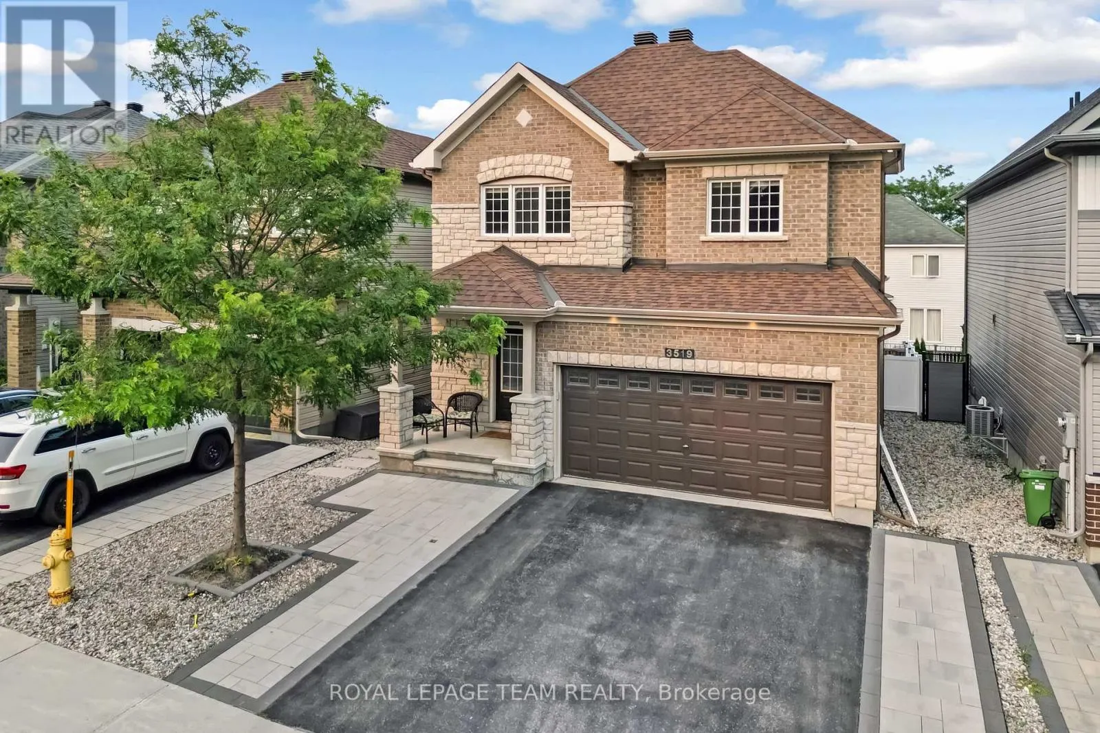 3519 WOODROFFE AVENUE
