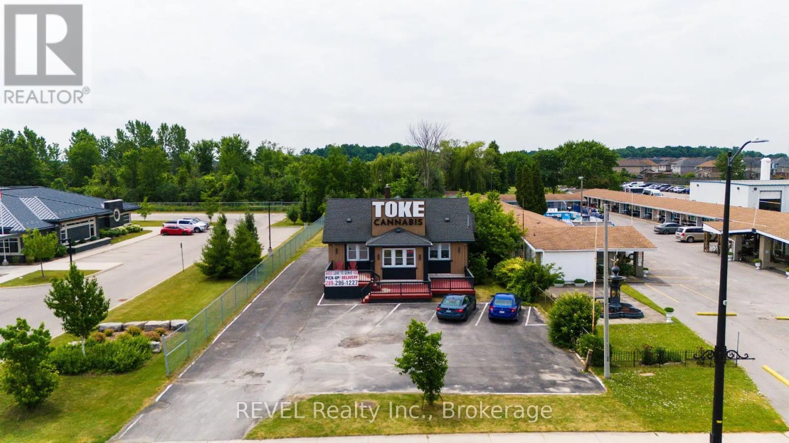 8568 LUNDYS LANE