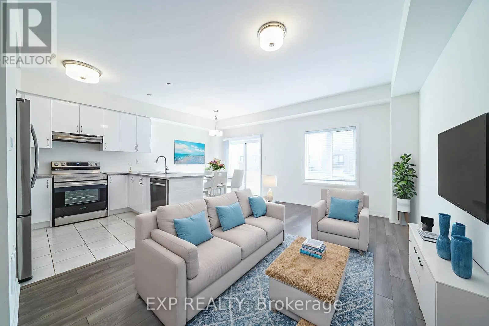 22 DENNIS AVENUE
