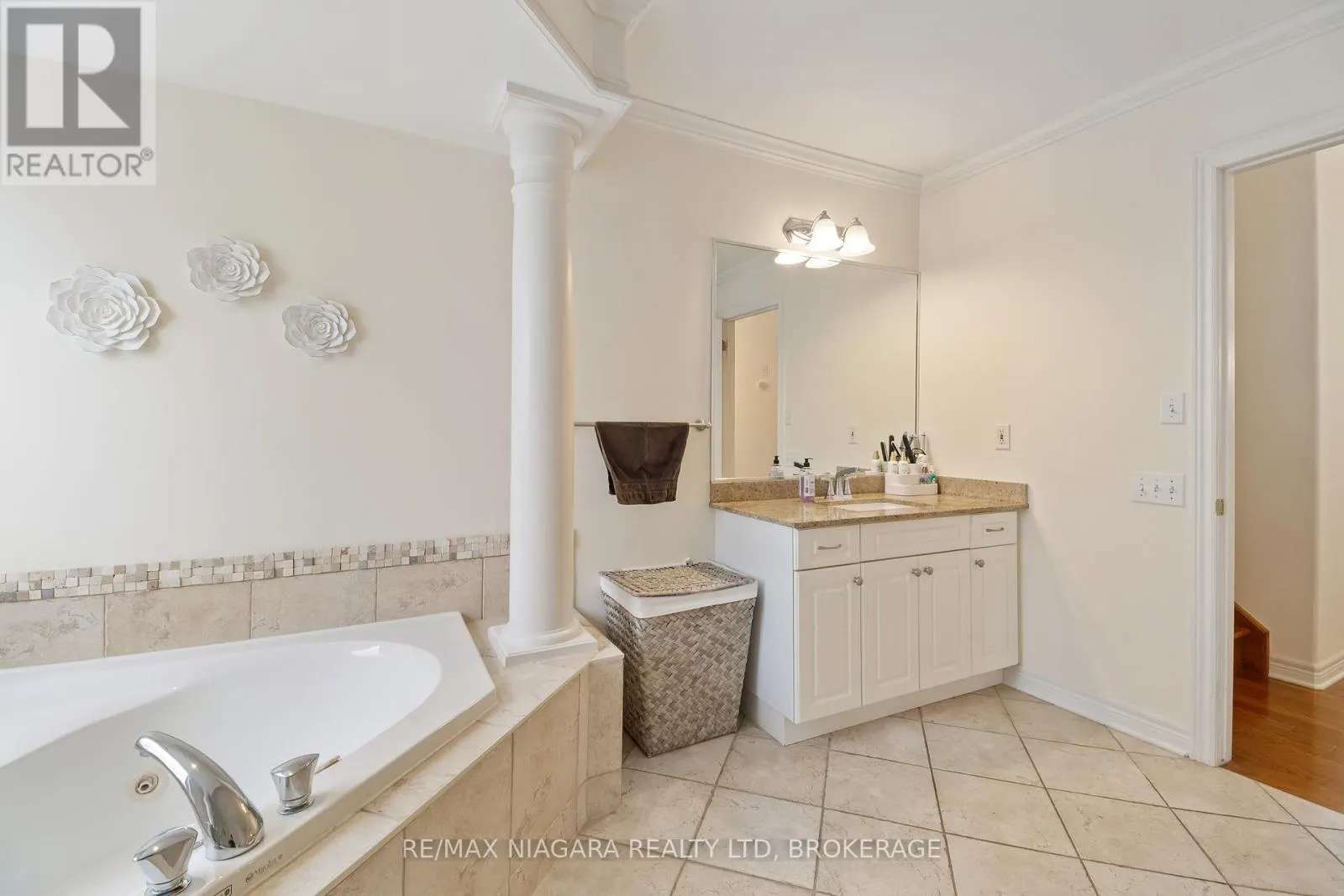 8311 VEGTER COURT