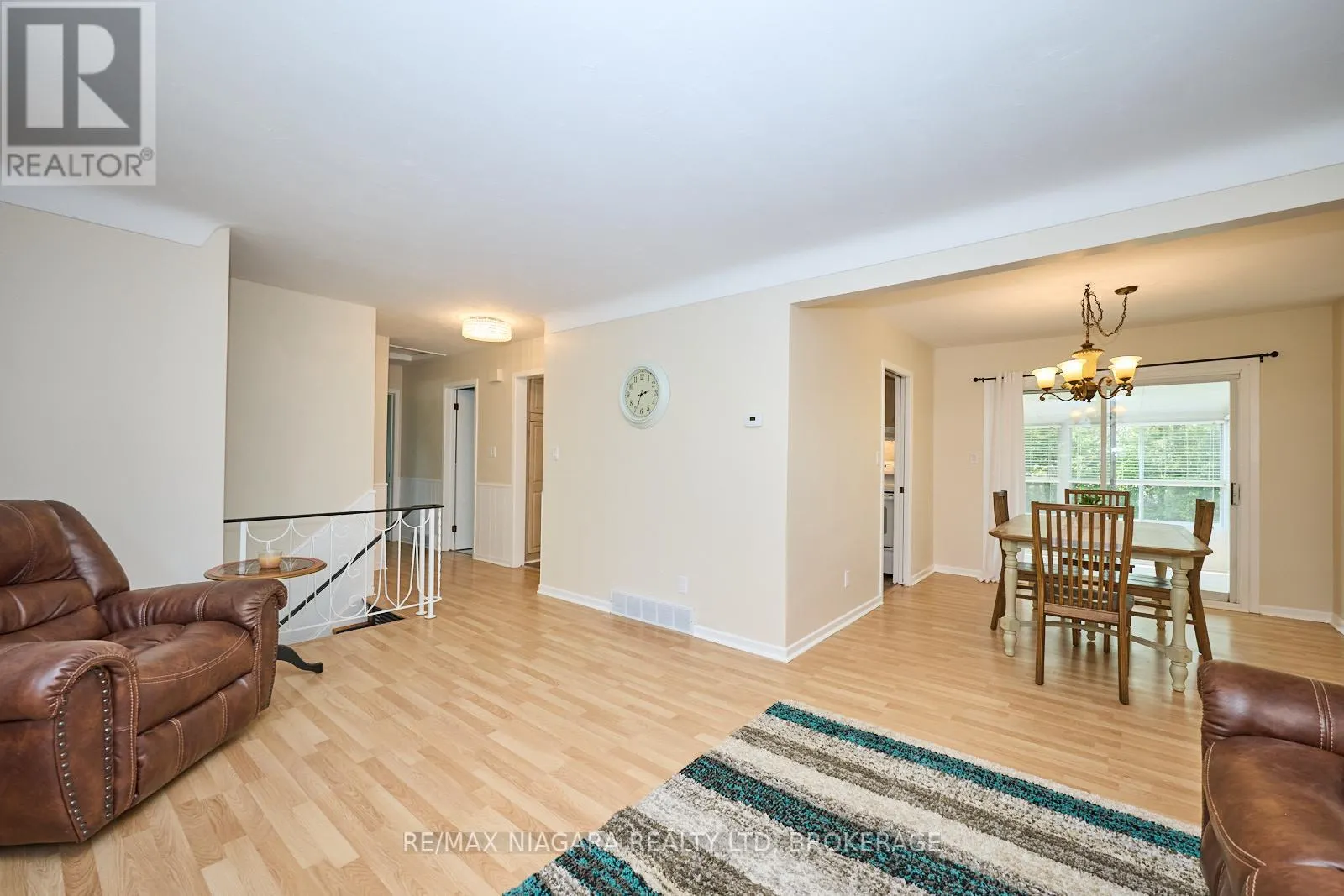1129 MANNING COURT