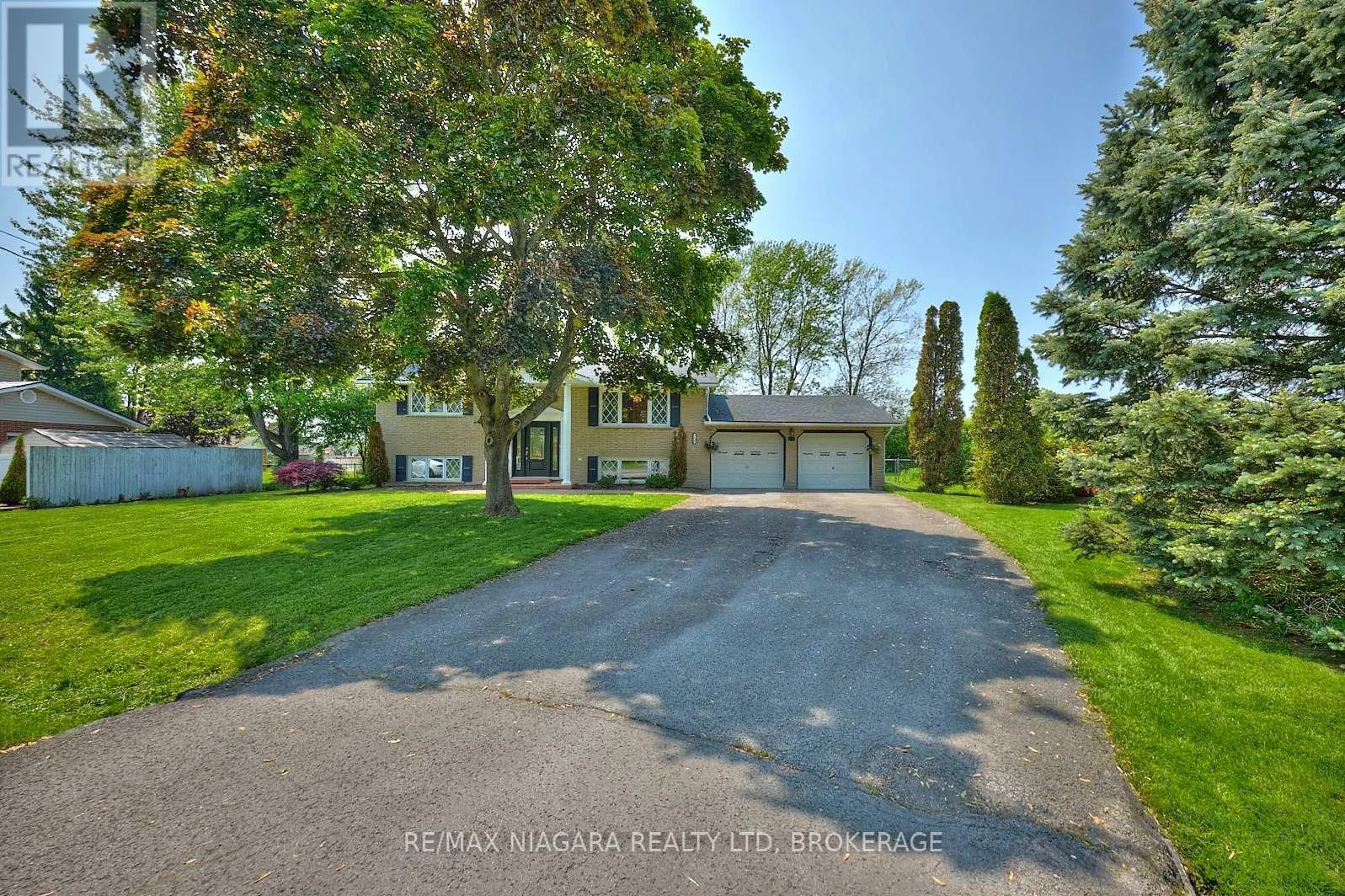 1129 MANNING COURT