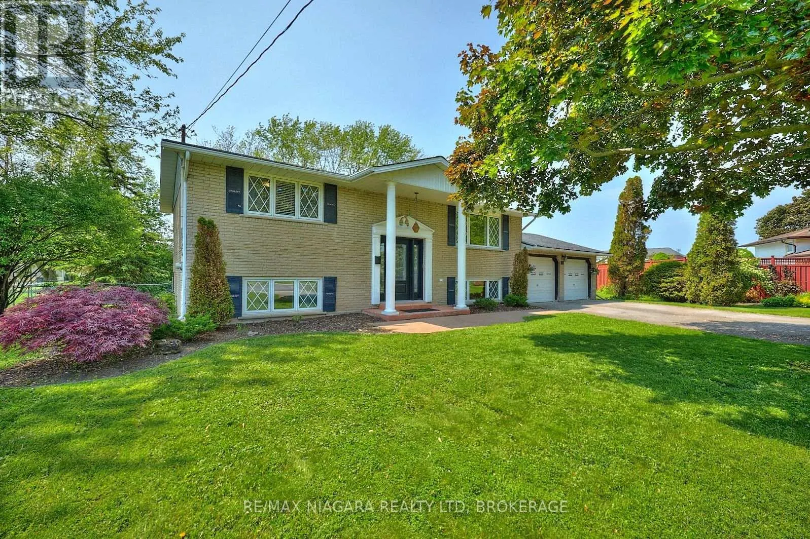 1129 MANNING COURT