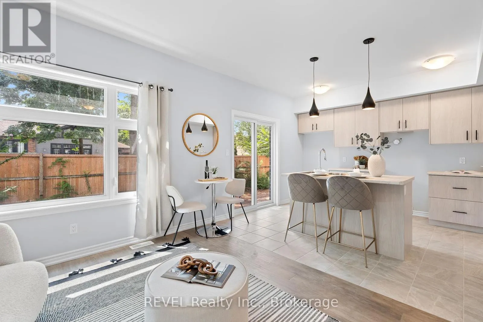 49 - 5672 DORCHESTER ROAD, #49