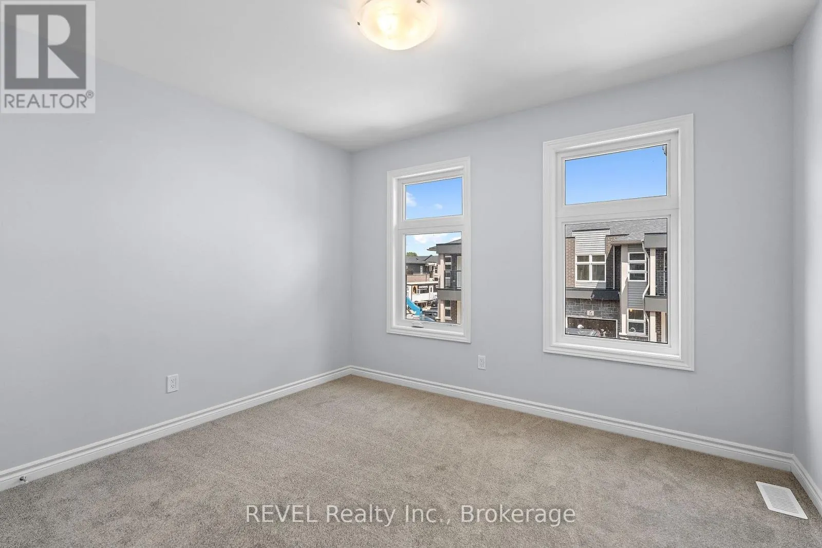 49 - 5672 DORCHESTER ROAD, #49