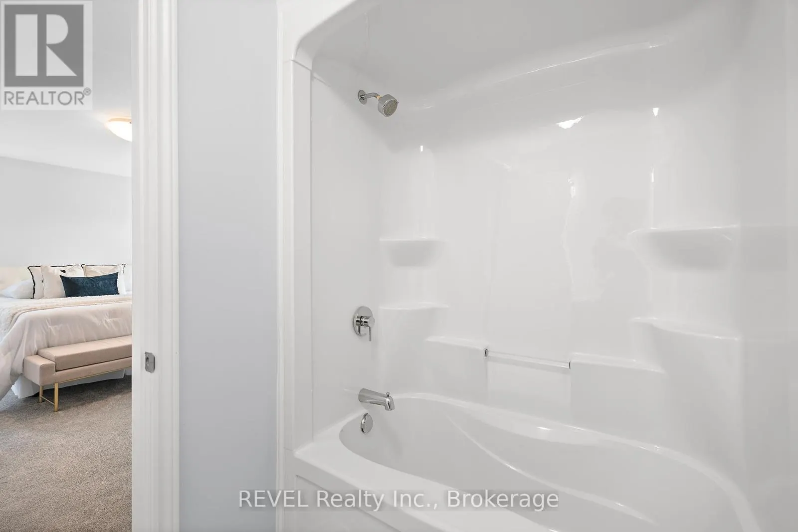 49 - 5672 DORCHESTER ROAD, #49