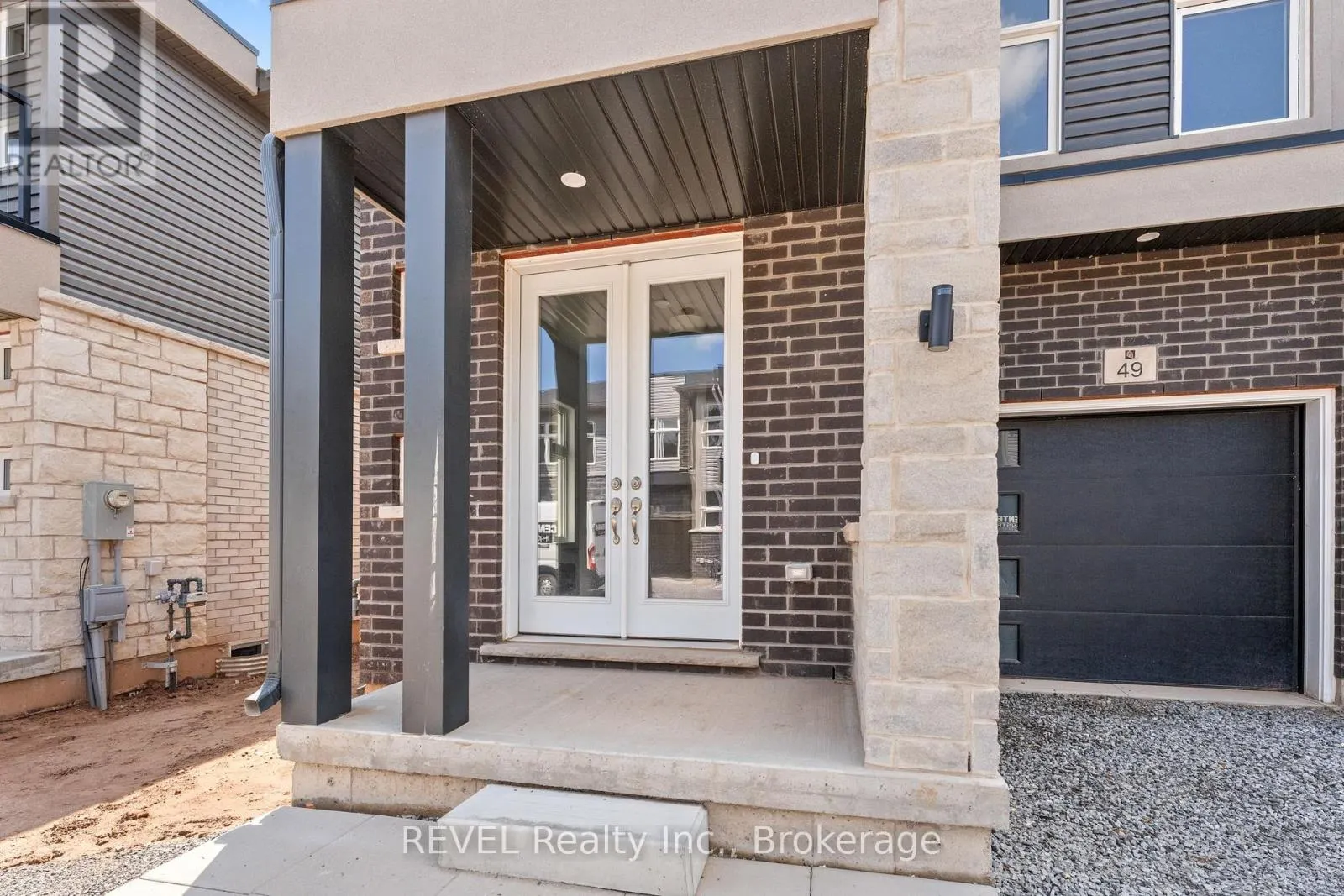 49 - 5672 DORCHESTER ROAD, #49