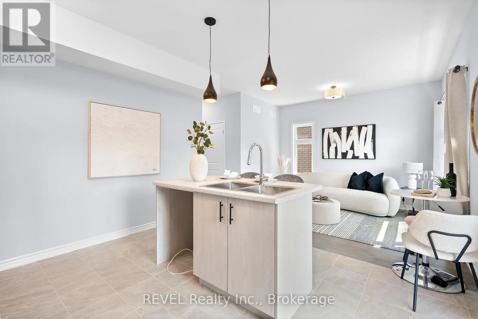 49 - 5672 DORCHESTER ROAD, #49