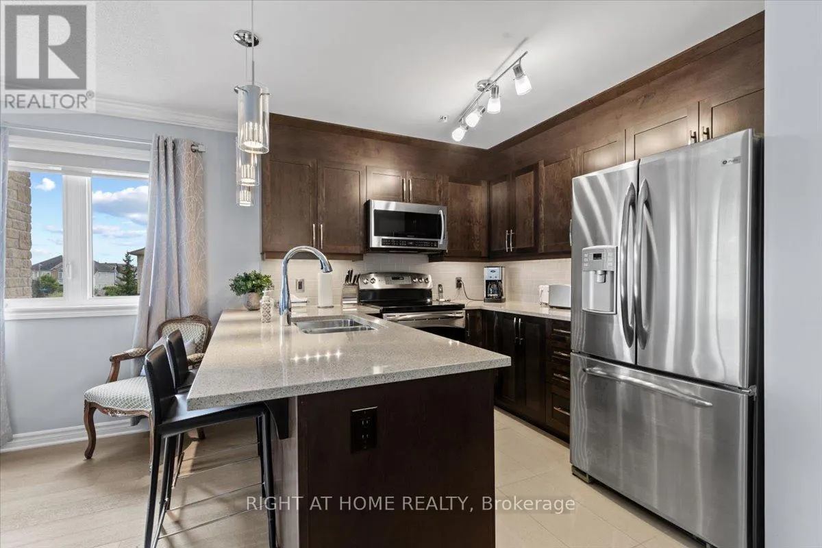 202 - 141 POTTS PRIVATE