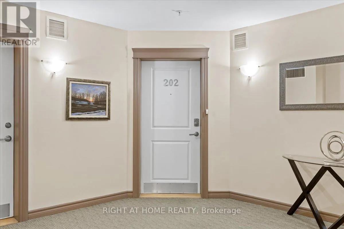 202 - 141 POTTS PRIVATE