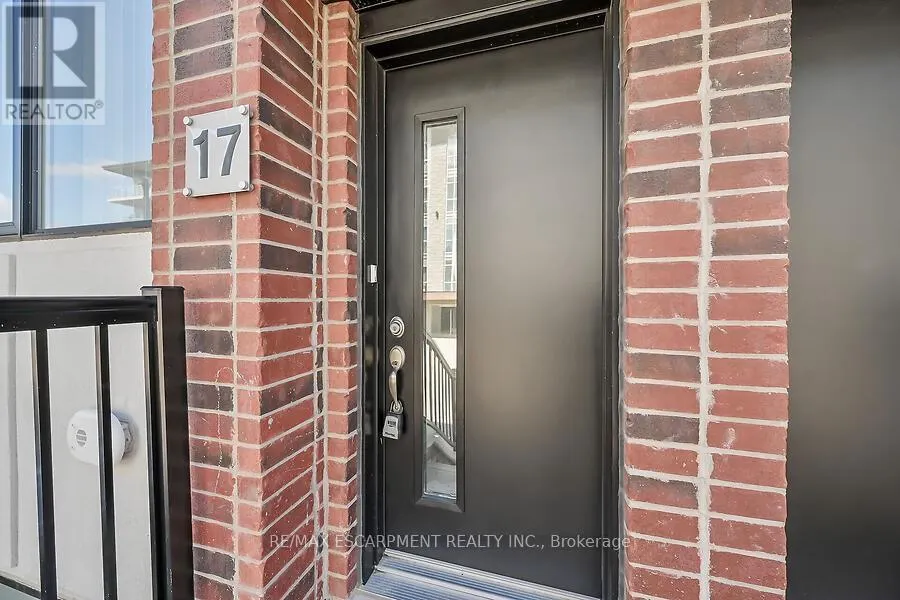 17 MARKLE CRESCENT