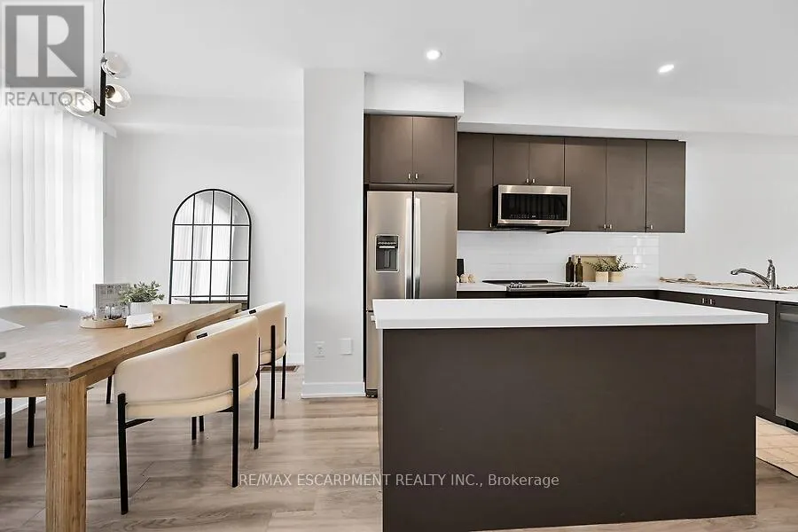 17 MARKLE CRESCENT