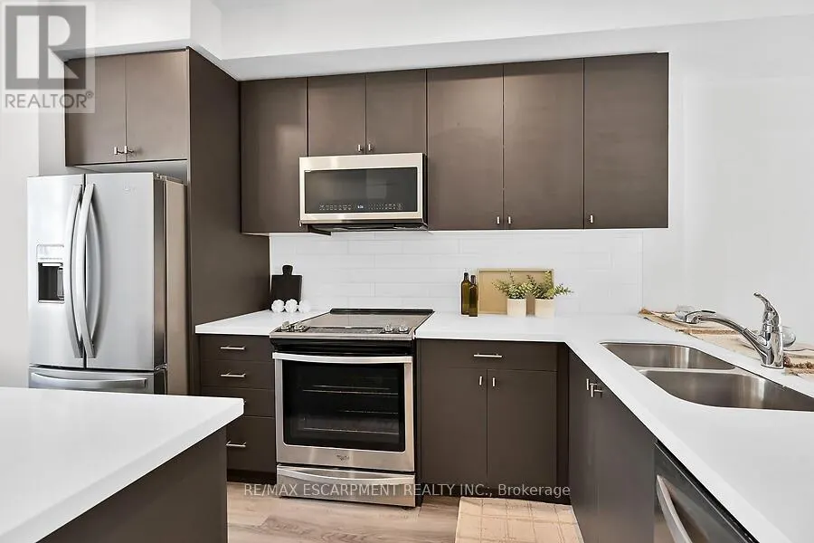 17 MARKLE CRESCENT
