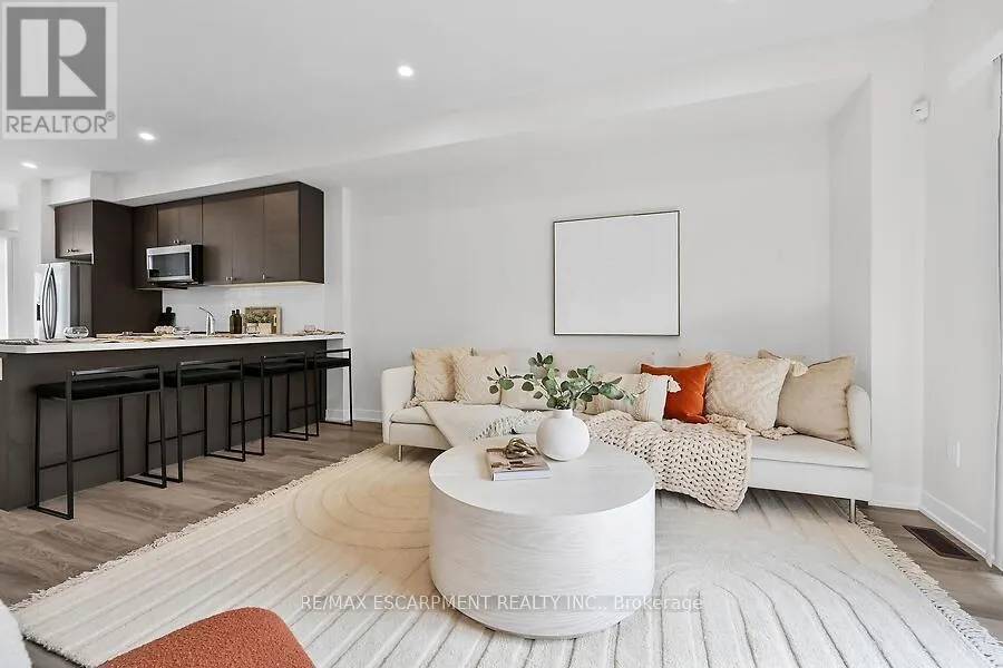 17 MARKLE CRESCENT