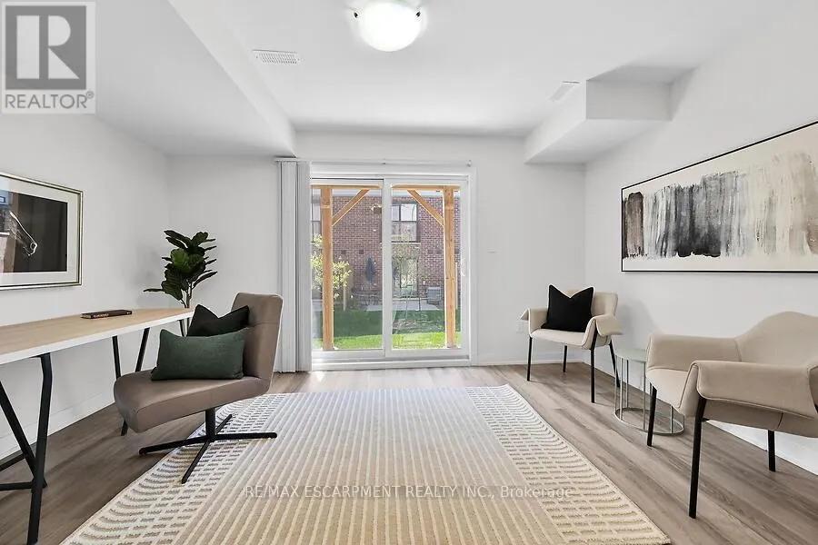17 MARKLE CRESCENT