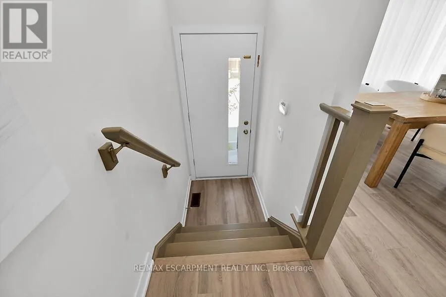 17 MARKLE CRESCENT
