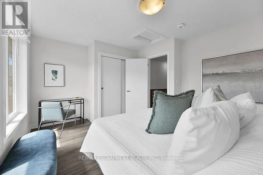17 MARKLE CRESCENT