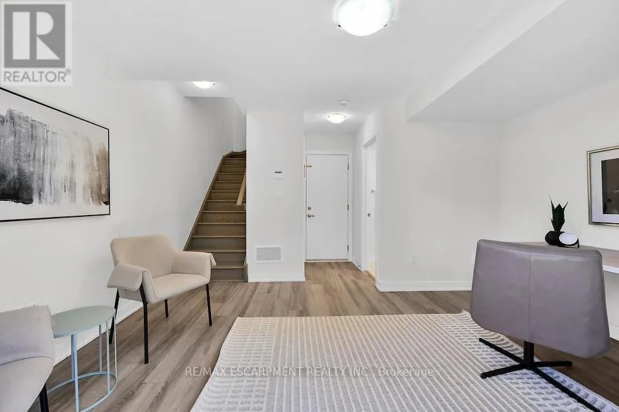 17 MARKLE CRESCENT