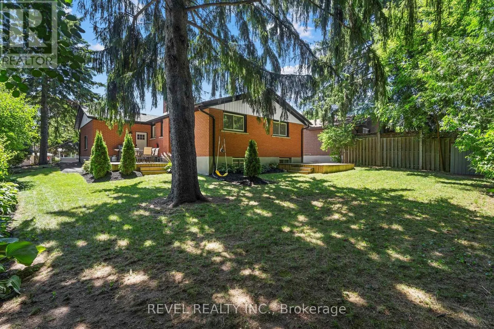 79 INWOOD CRESCENT