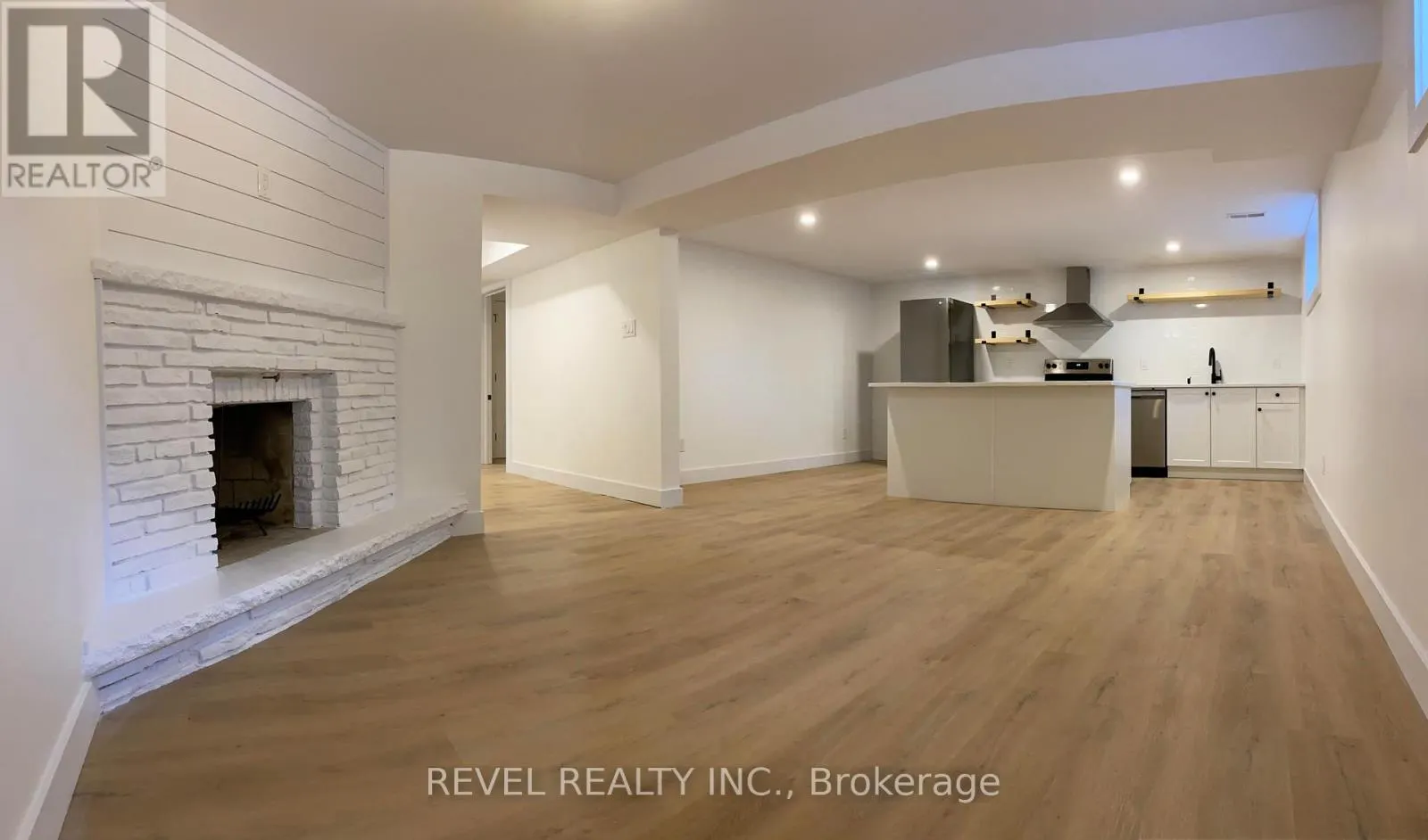 79 INWOOD CRESCENT
