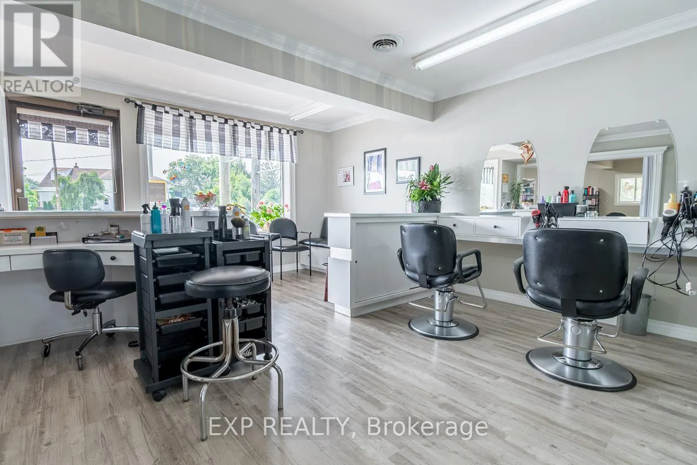 126 TOWN LINE ROAD W