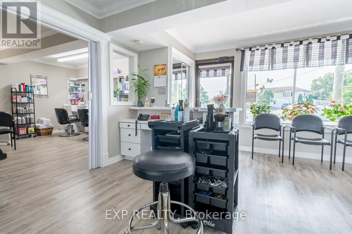 126 TOWN LINE ROAD W