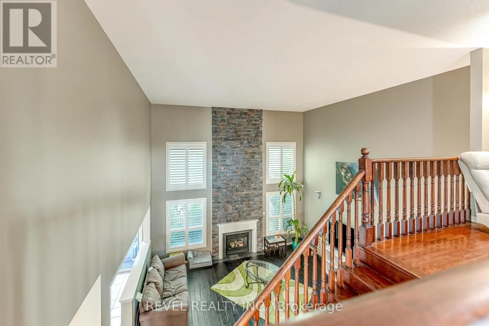 17 WEBB AVENUE