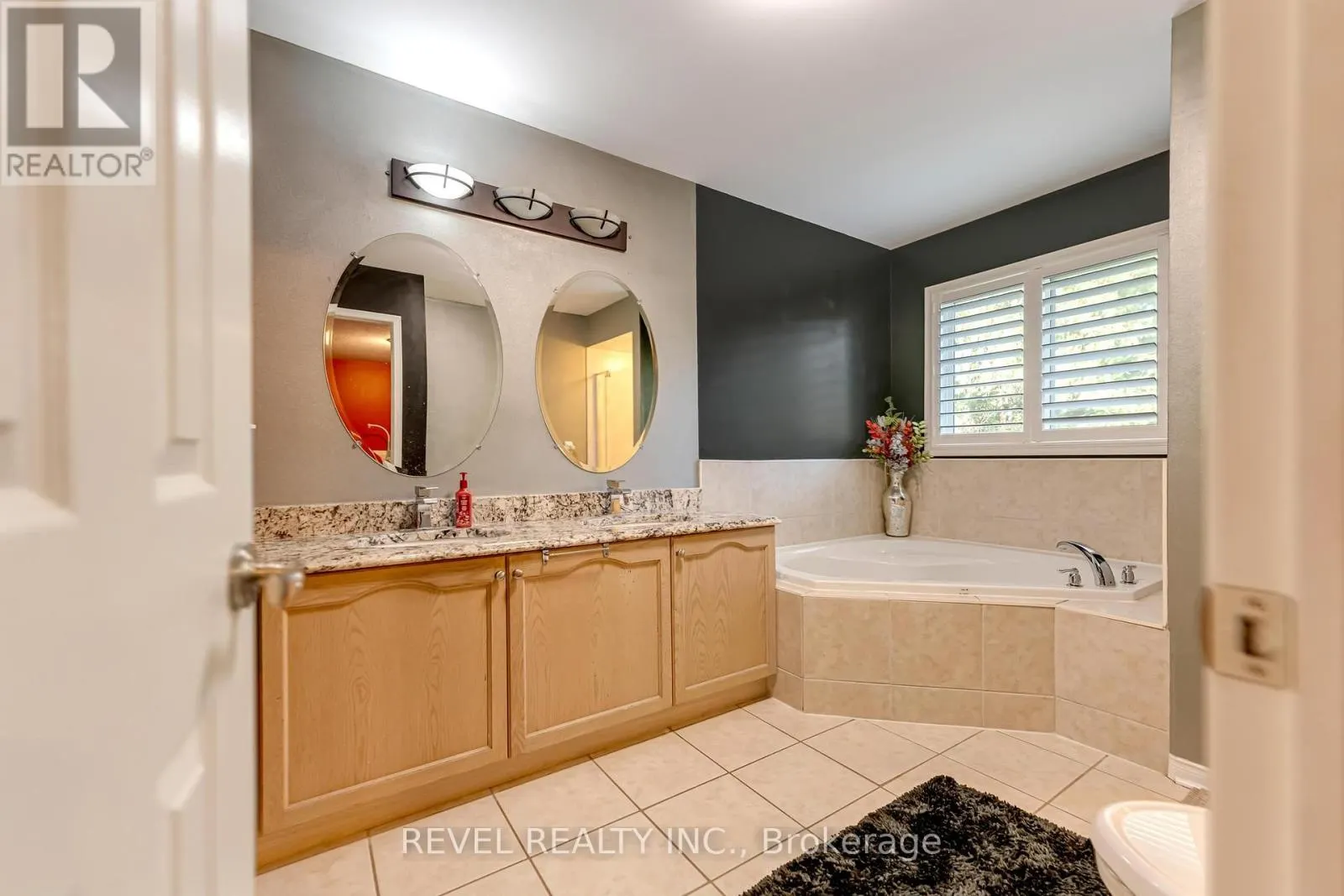 17 WEBB AVENUE