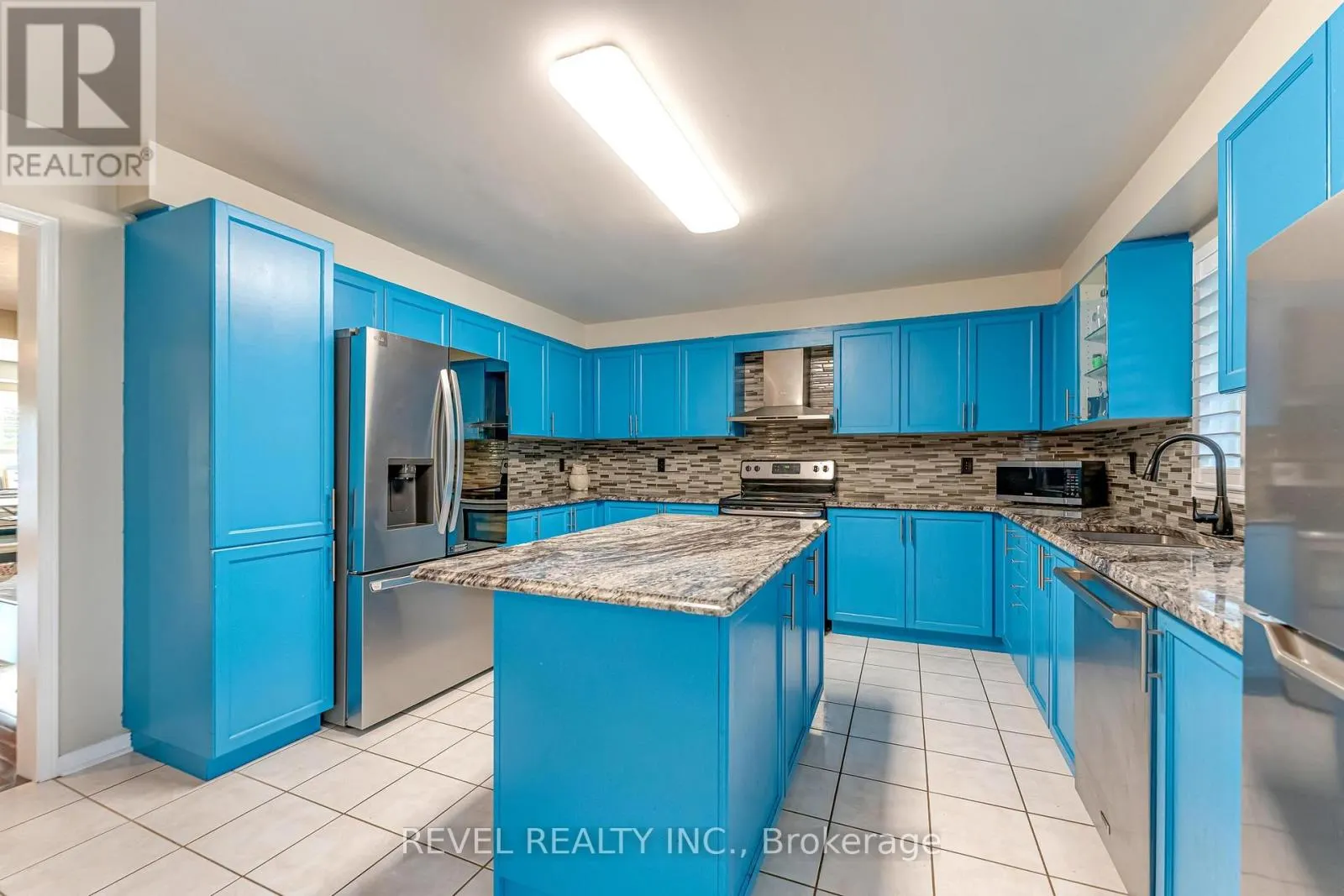 17 WEBB AVENUE