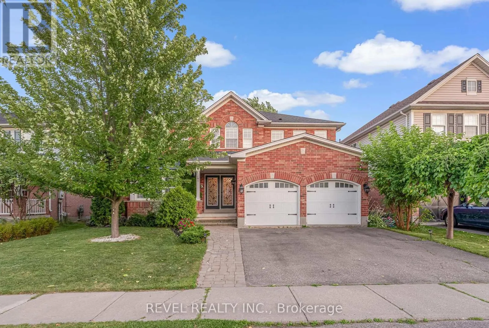 17 WEBB AVENUE