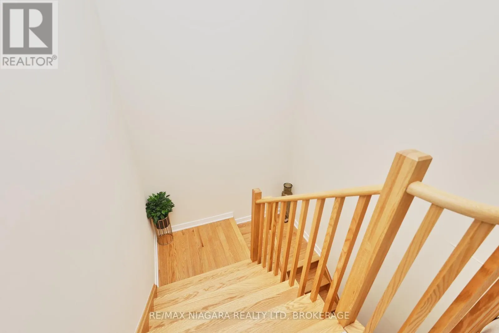 77 KEELSON STREET