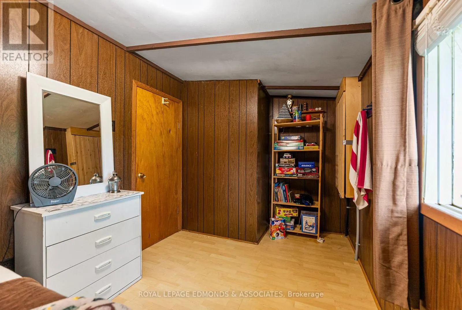 182 GREENWAY DRIVE