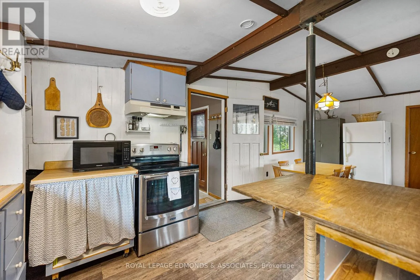182 GREENWAY DRIVE