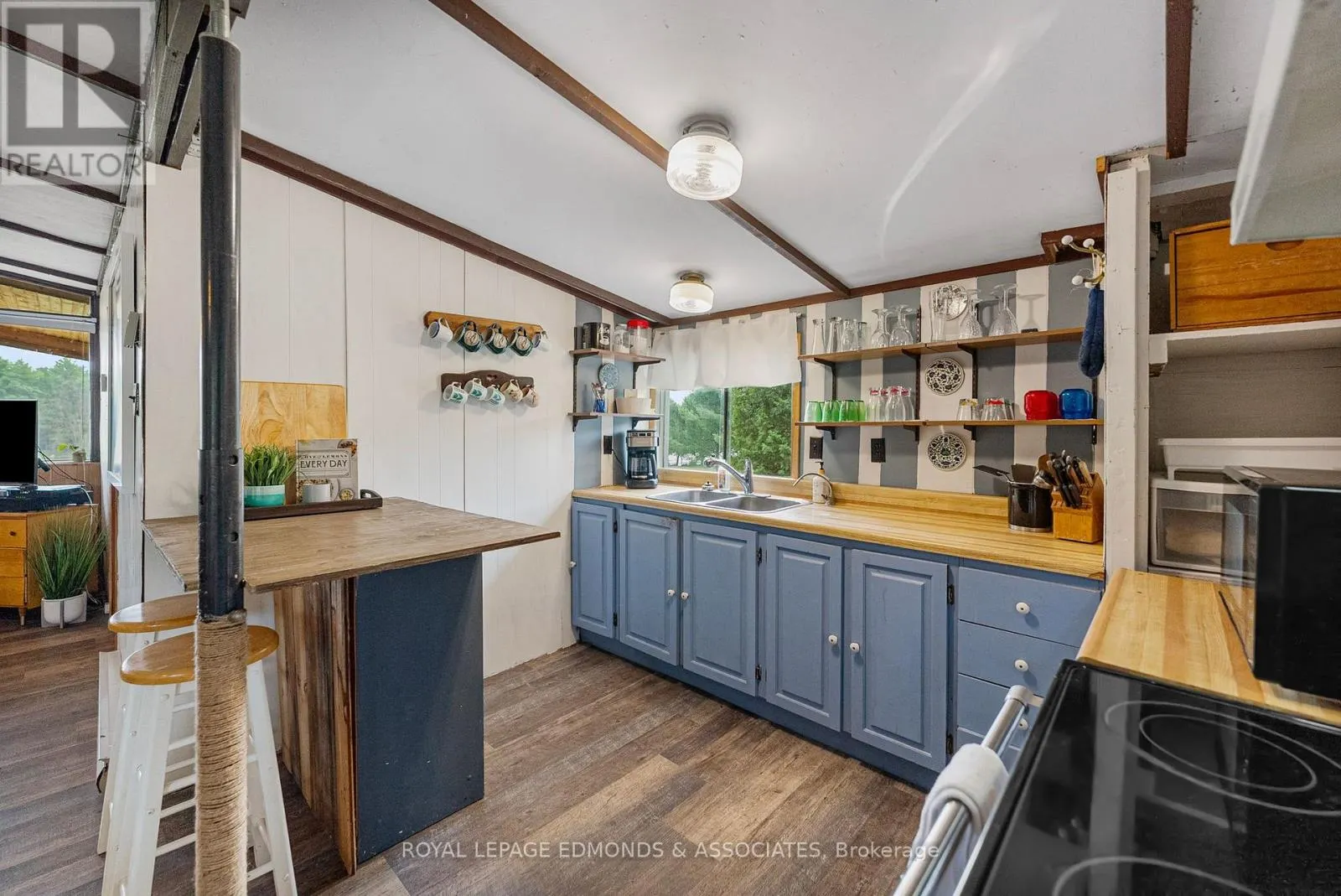 182 GREENWAY DRIVE