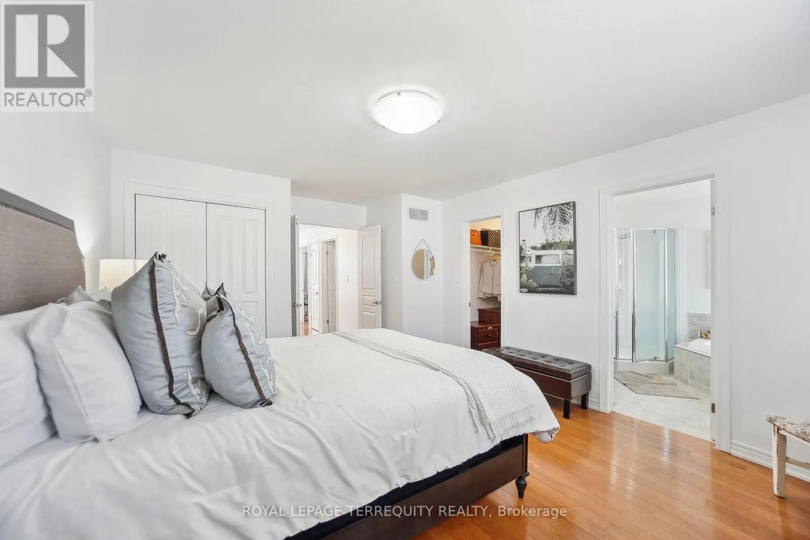 8465 KELSEY CRESCENT