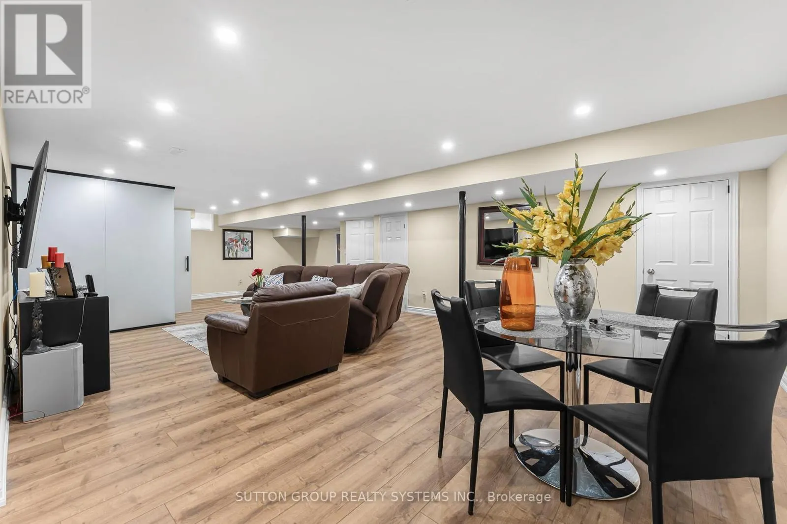 8424 MULBERRY DRIVE
