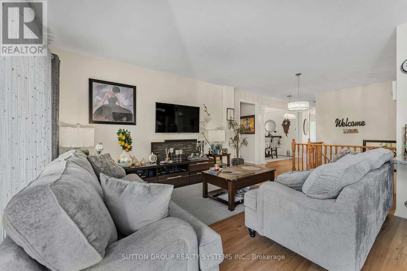 8424 MULBERRY DRIVE