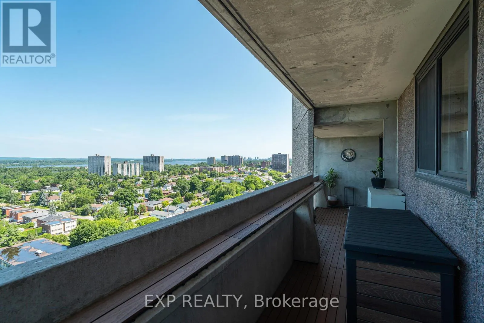 1301 - 415 GREENVIEW AVENUE