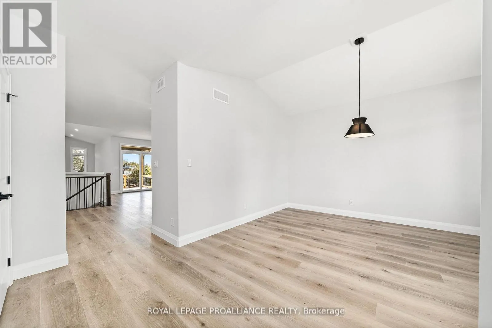 3 CLAYTON JOHN AVENUE