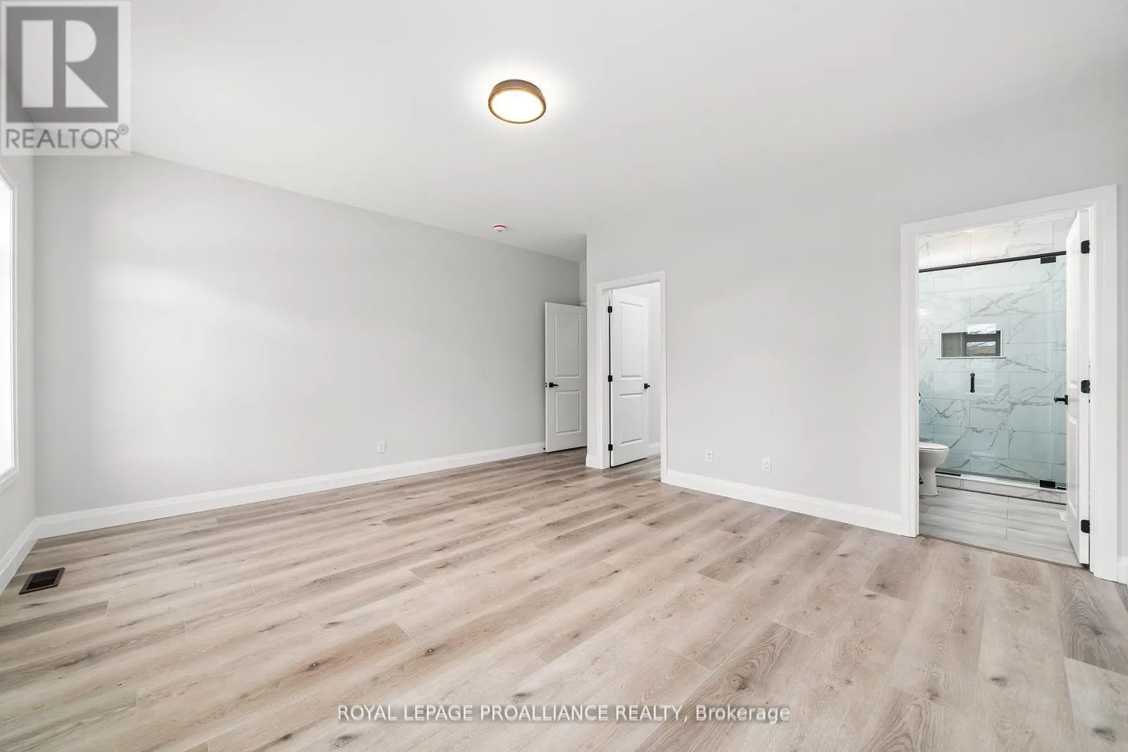 3 CLAYTON JOHN AVENUE