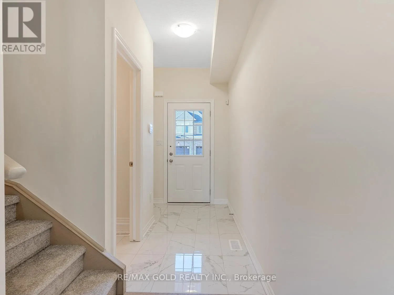 93 PINOT CRESCENT