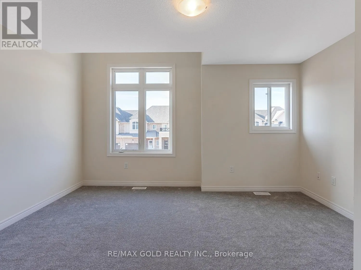 93 PINOT CRESCENT
