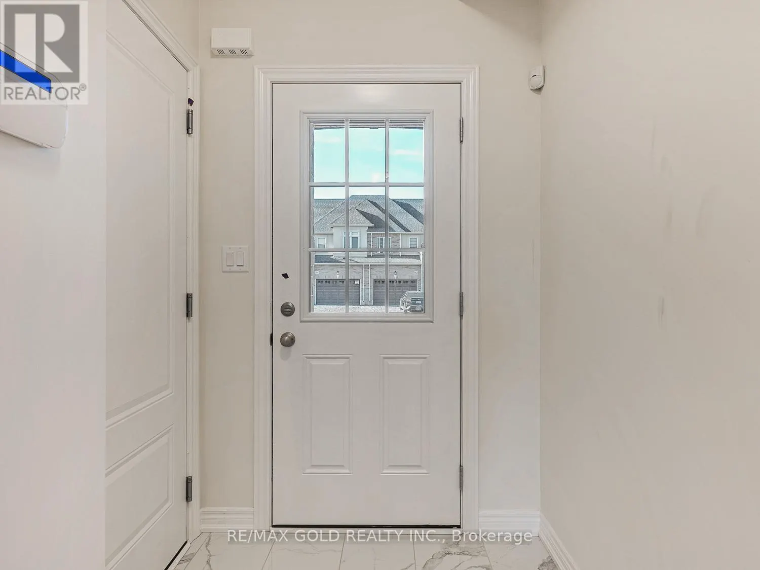 93 PINOT CRESCENT