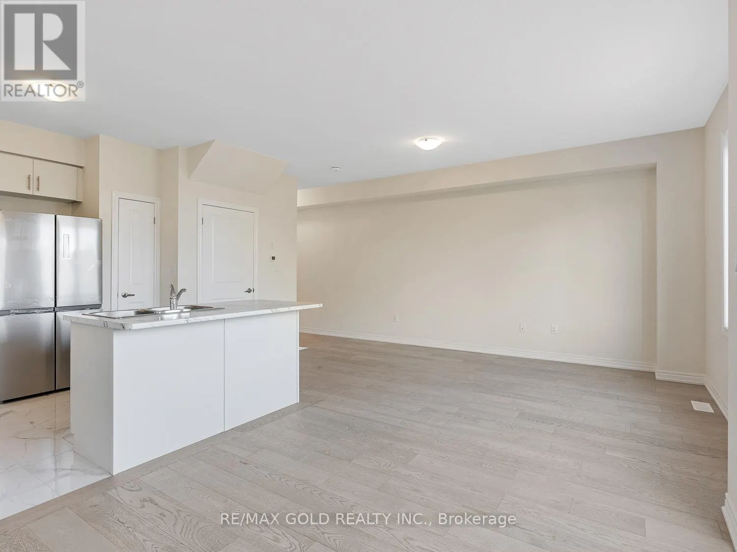 93 PINOT CRESCENT