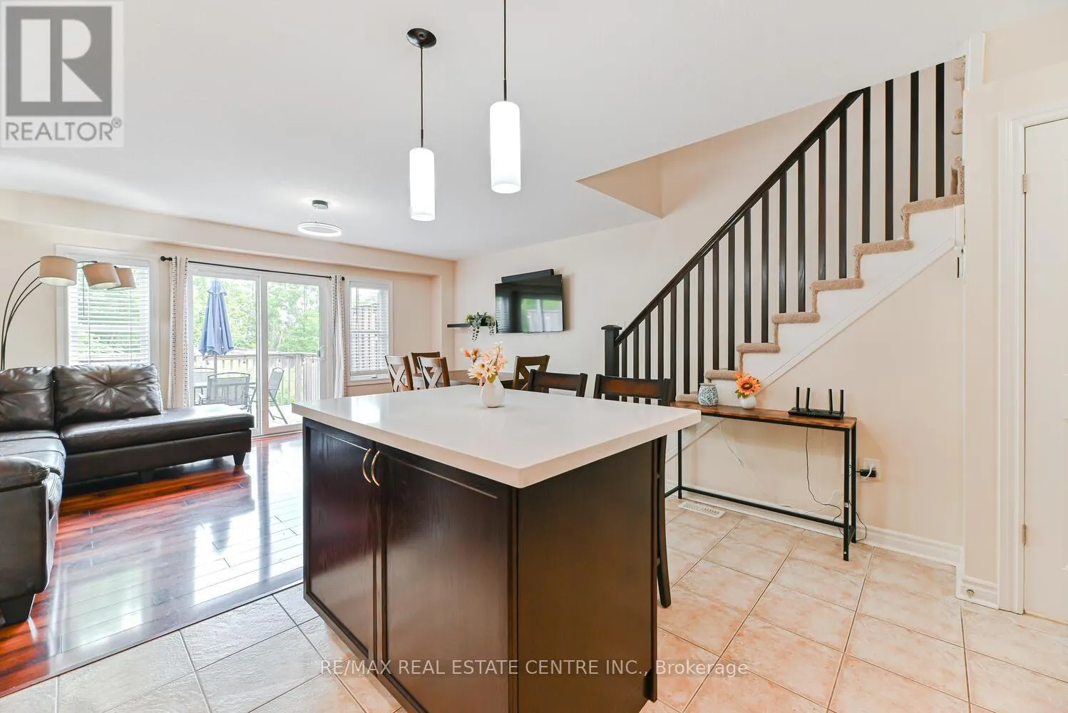 4 - 535 MARGARET STREET