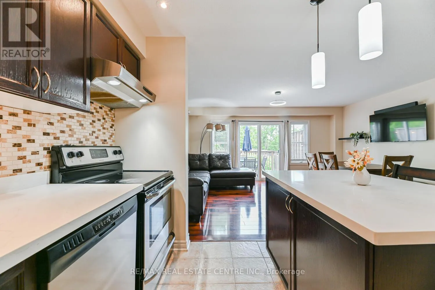 4 - 535 MARGARET STREET