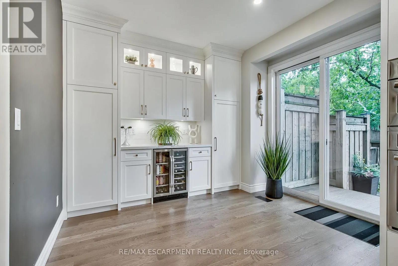 447 GOLF LINKS ROAD