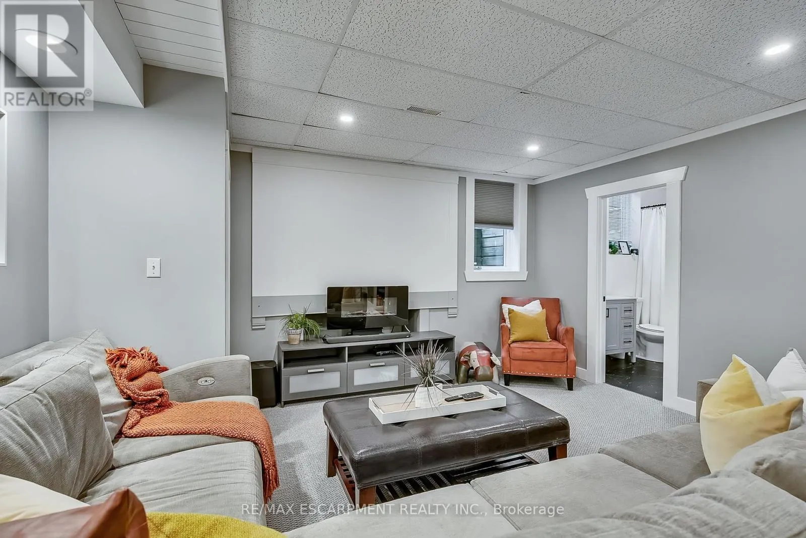 447 GOLF LINKS ROAD