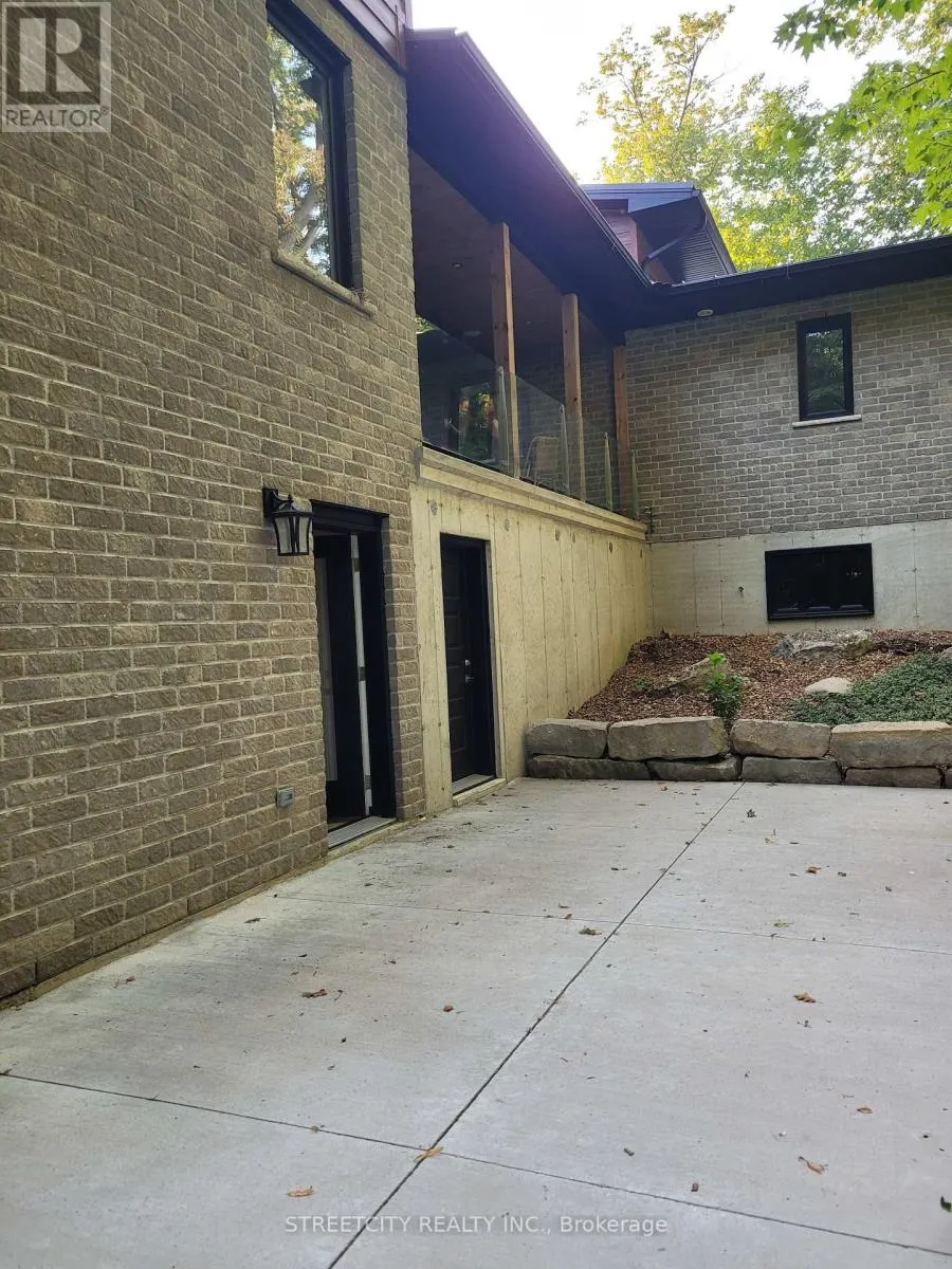141 BALDWIN STREET