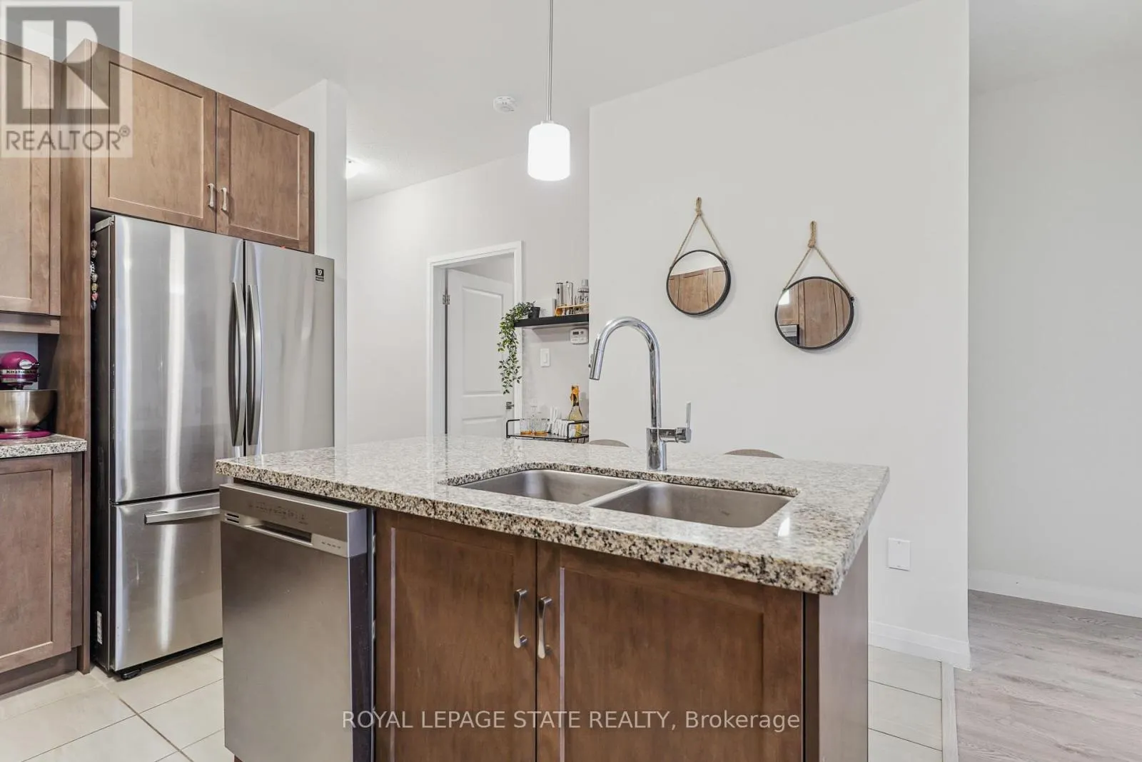 18 SOUTH COAST CIRCLE